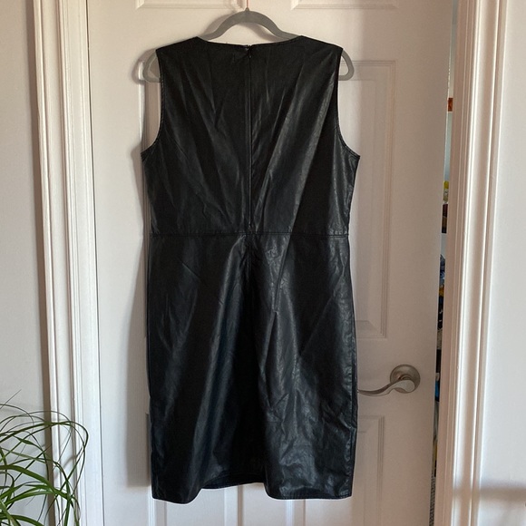 Edgy vegan leather pencil dress - Picture 3 of 6